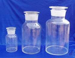 销售玻璃瓶,玻璃酒瓶,香水瓶 徐州瑞泰玻璃瓶有限公司